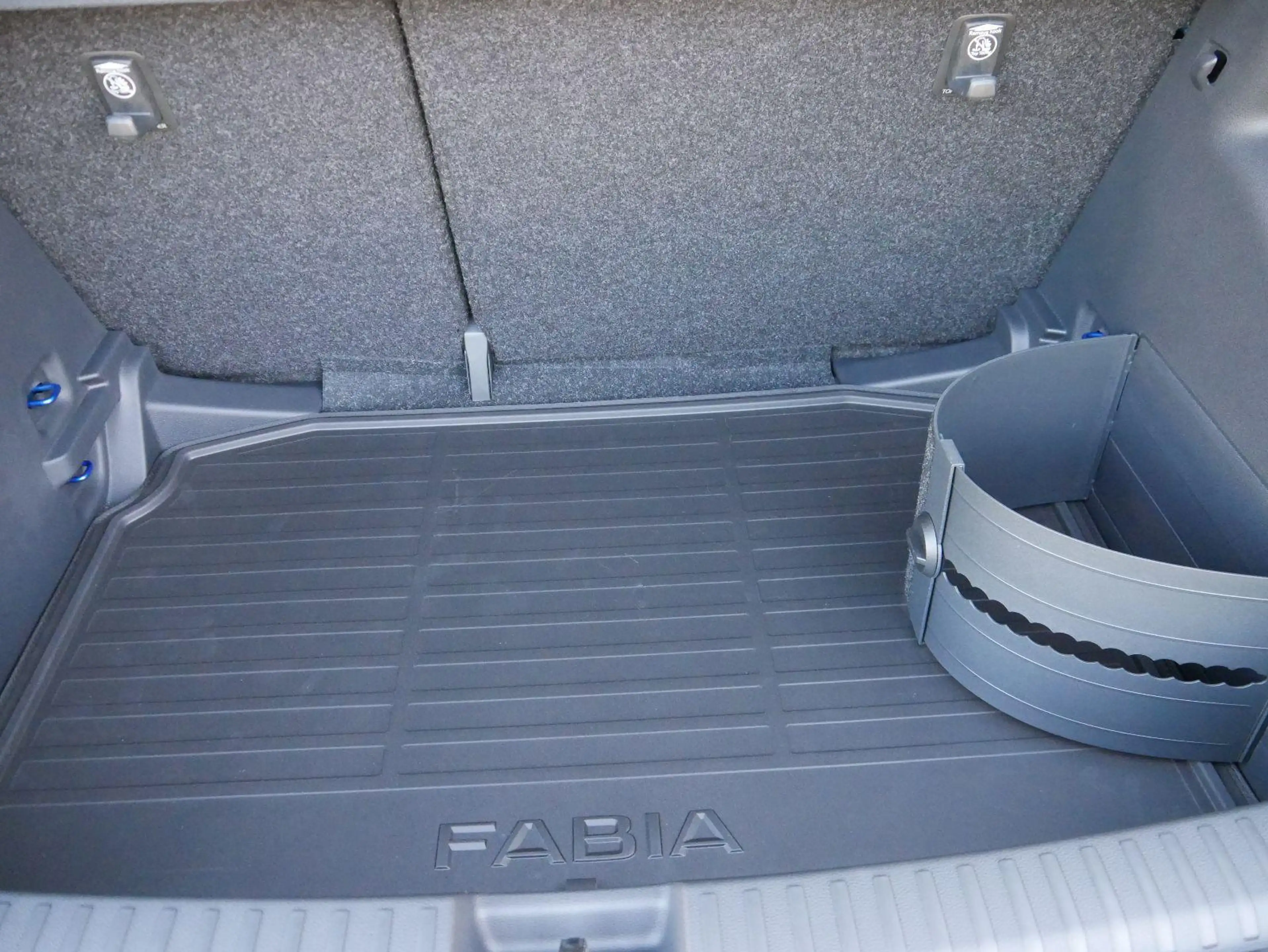 Skoda Fabia Edition 130 Jahre PLUS 1,0 MPI*LED*PDC-KAMERA*S... — photo 7