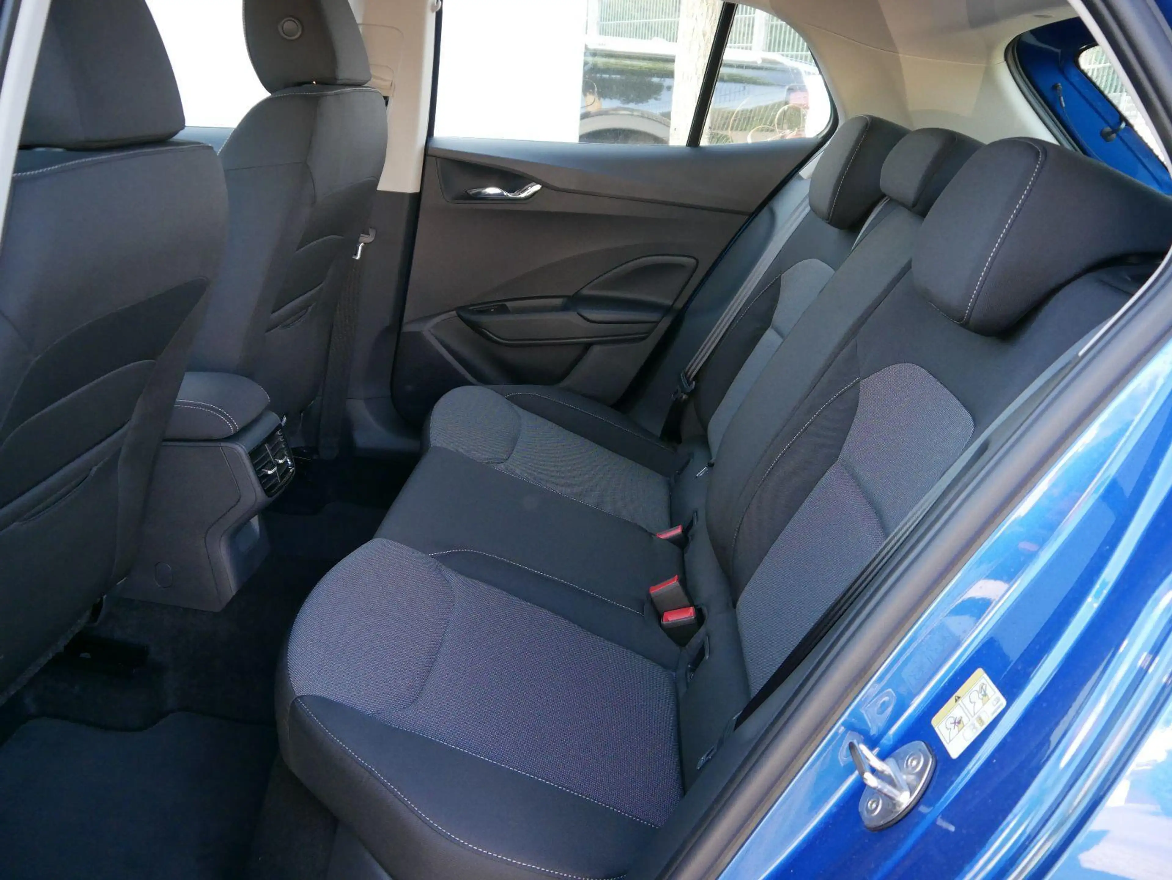 Skoda Fabia Edition 130 Jahre PLUS 1,0 MPI*LED*PDC-KAMERA*S... — photo 8