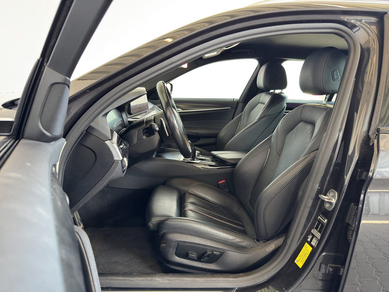 BMW 520 dA Tour. M Sport Navi.LED.ACC.Rükamera.Hifi — photo 8