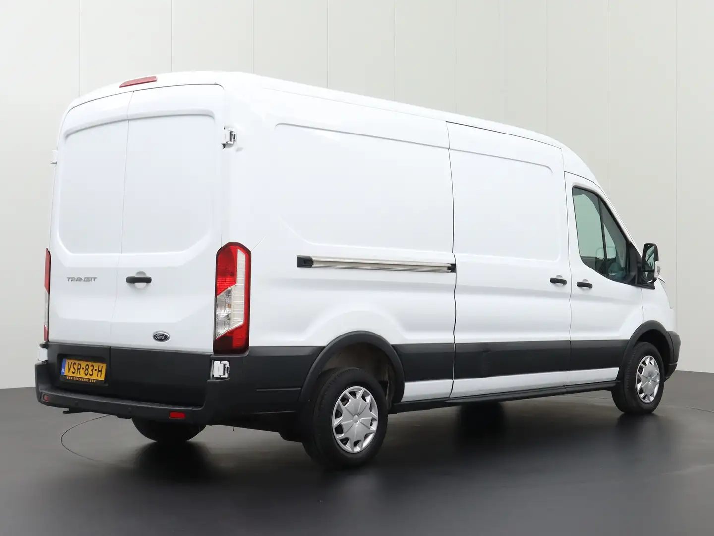 Ford Transit 2.0TDCI 130PK L3H2 | Airco | Cruise | 3-Persoons Blanc - 2