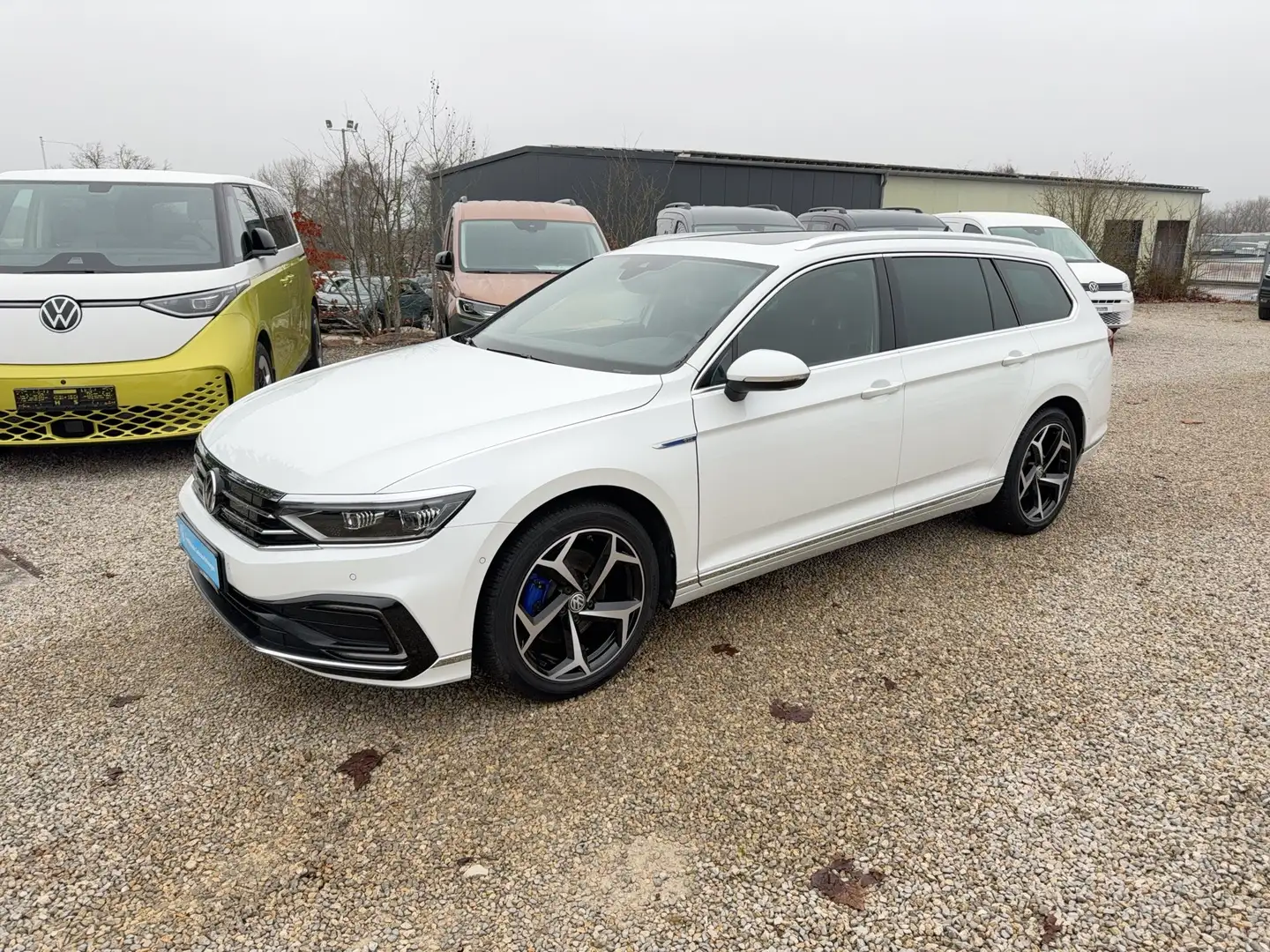 Volkswagen Passat Variant GTE Panorama-/Schiebedach /Matrixy Weiß - 2