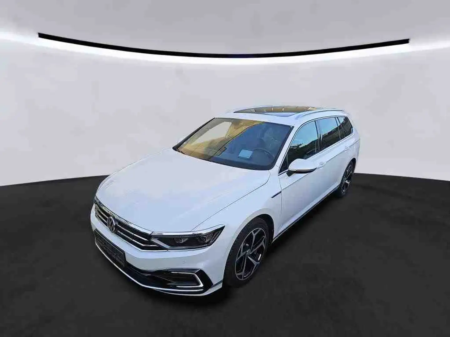 Volkswagen Passat Variant GTE Panorama-/Schiebedach /Matrixy Weiß - 2