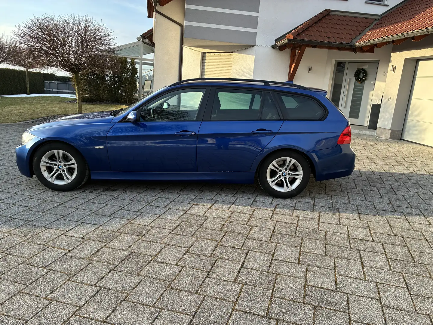 BMW 318 318d Touring - 2