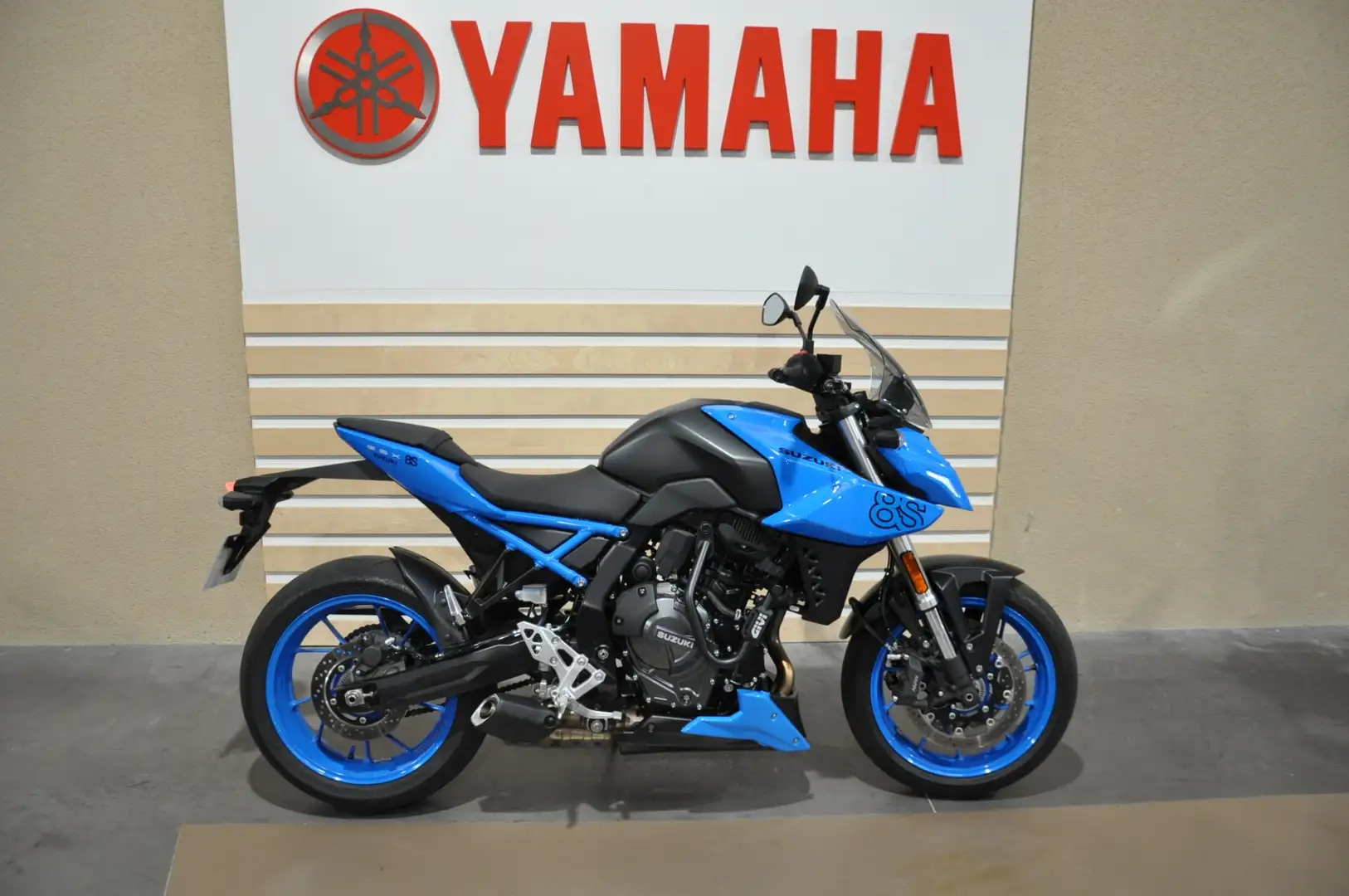 Suzuki GSX 8S Blauw - 1