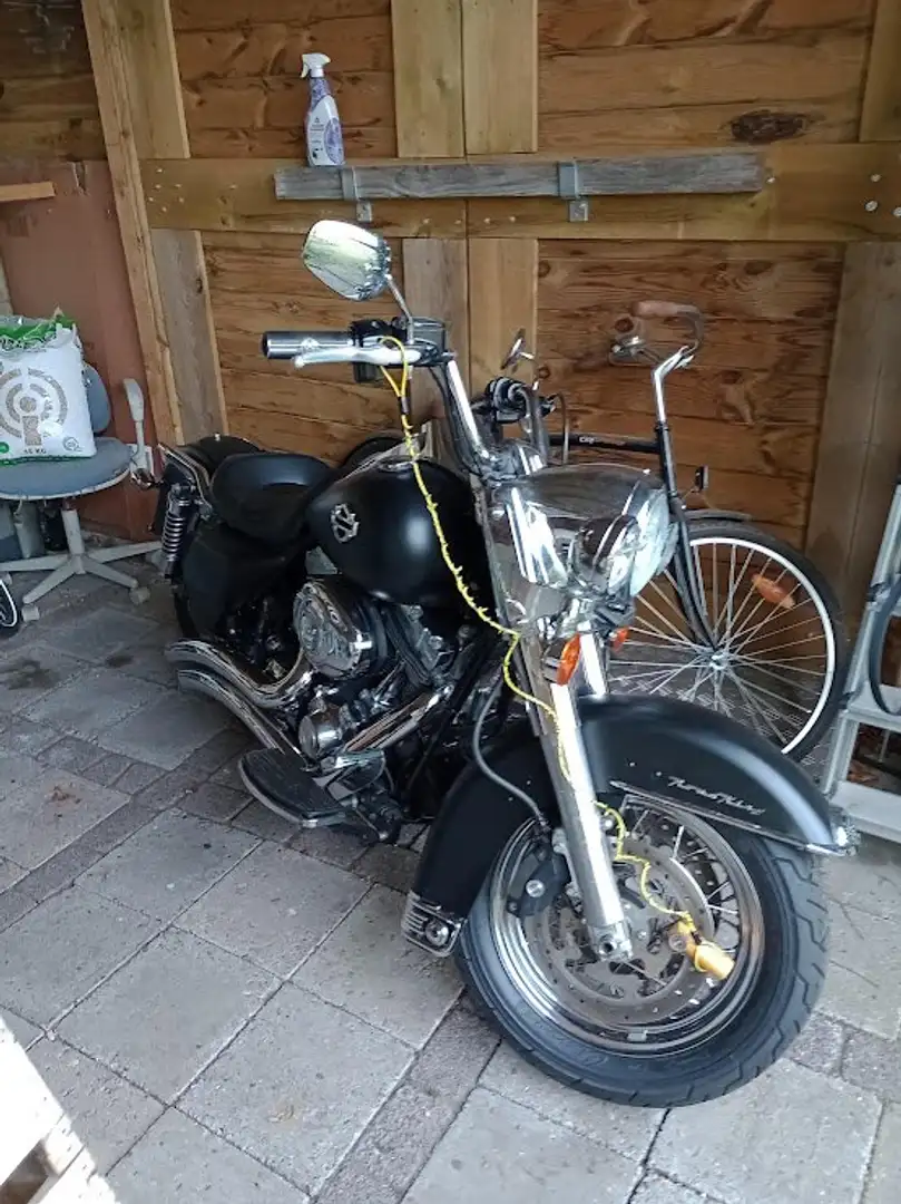 Harley-Davidson Road King Custom Zwart - 2