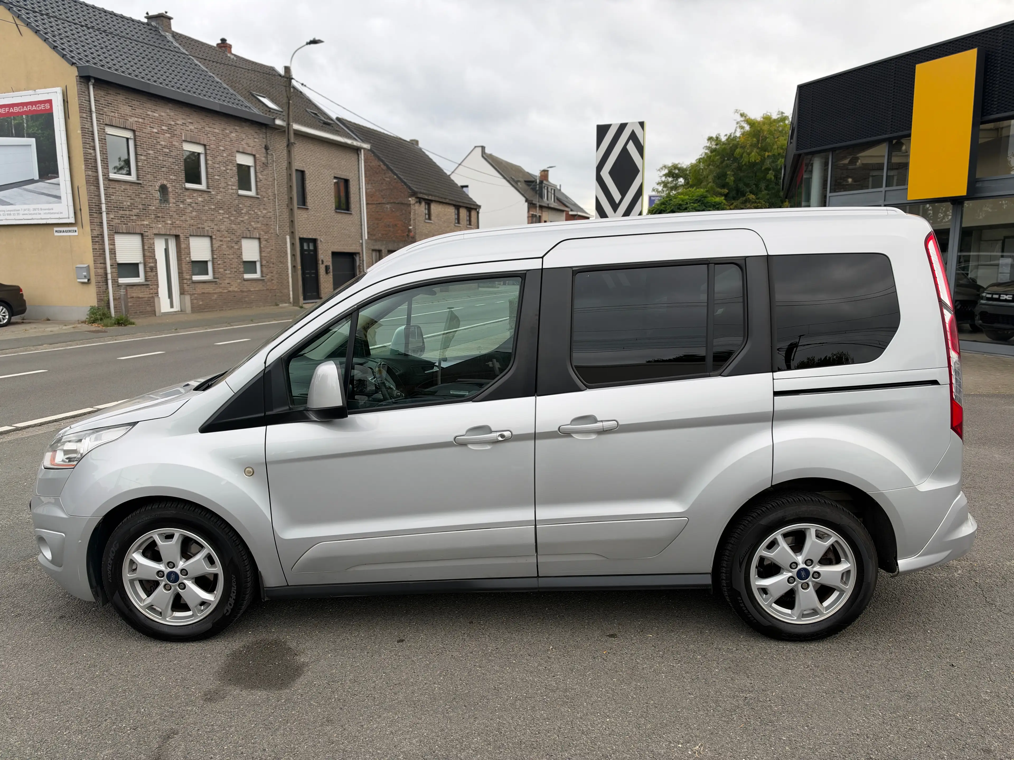 Ford Tourneo Connect 1.0 EcoBoost Ambiente (EU6) — photo 5