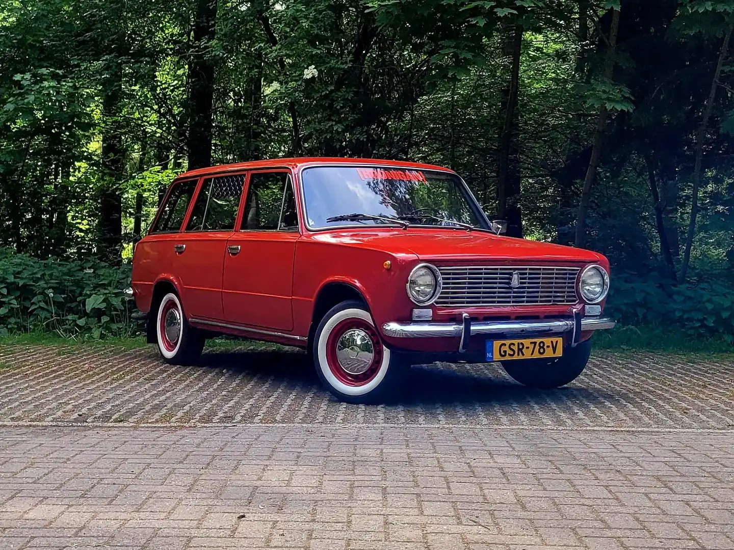 VAZ 2102 2102 Rouge - 1