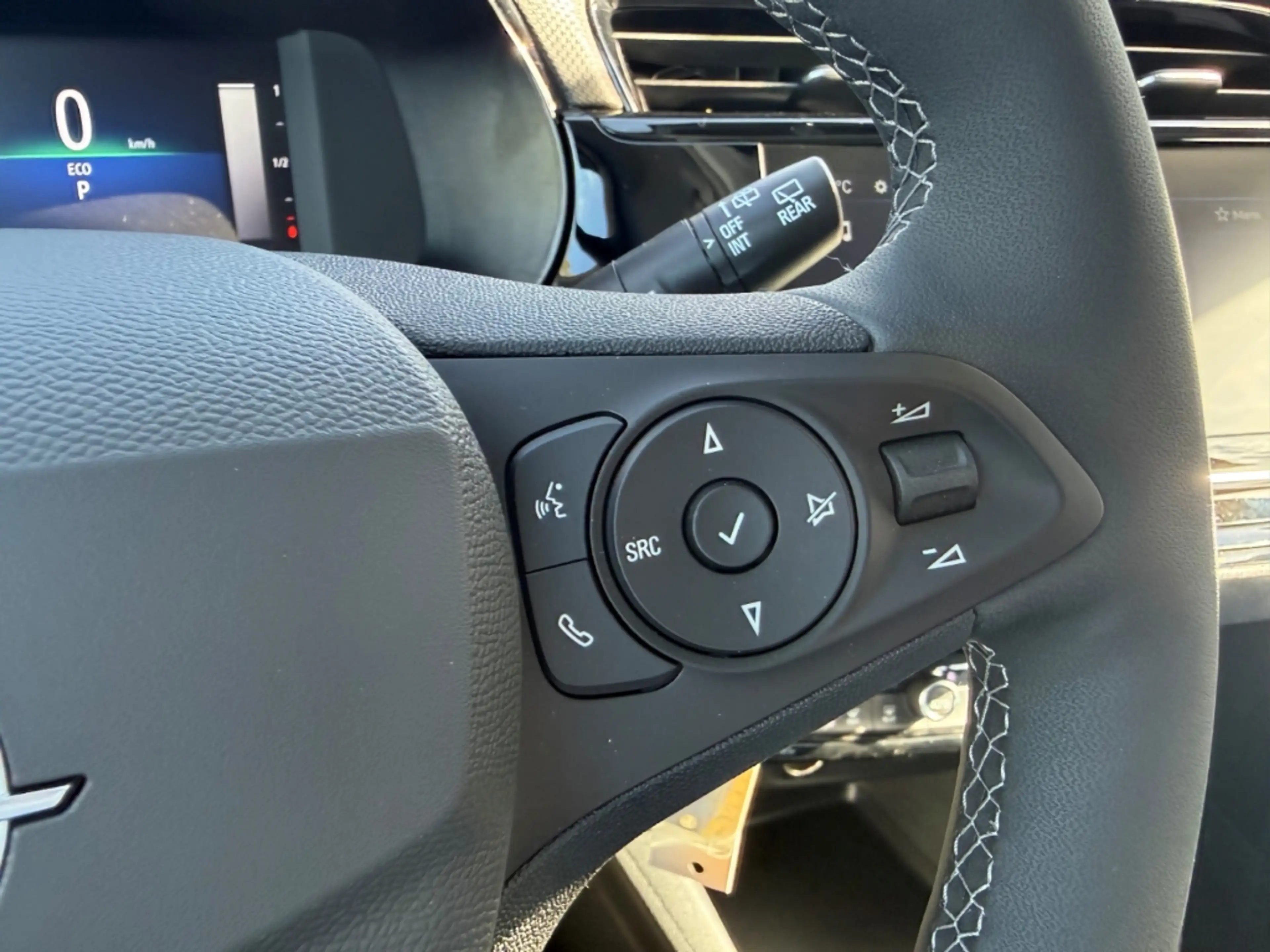 Opel Corsa-e Edition SHZ+LHZ+11KW-Charger+Allwetter — photo 11