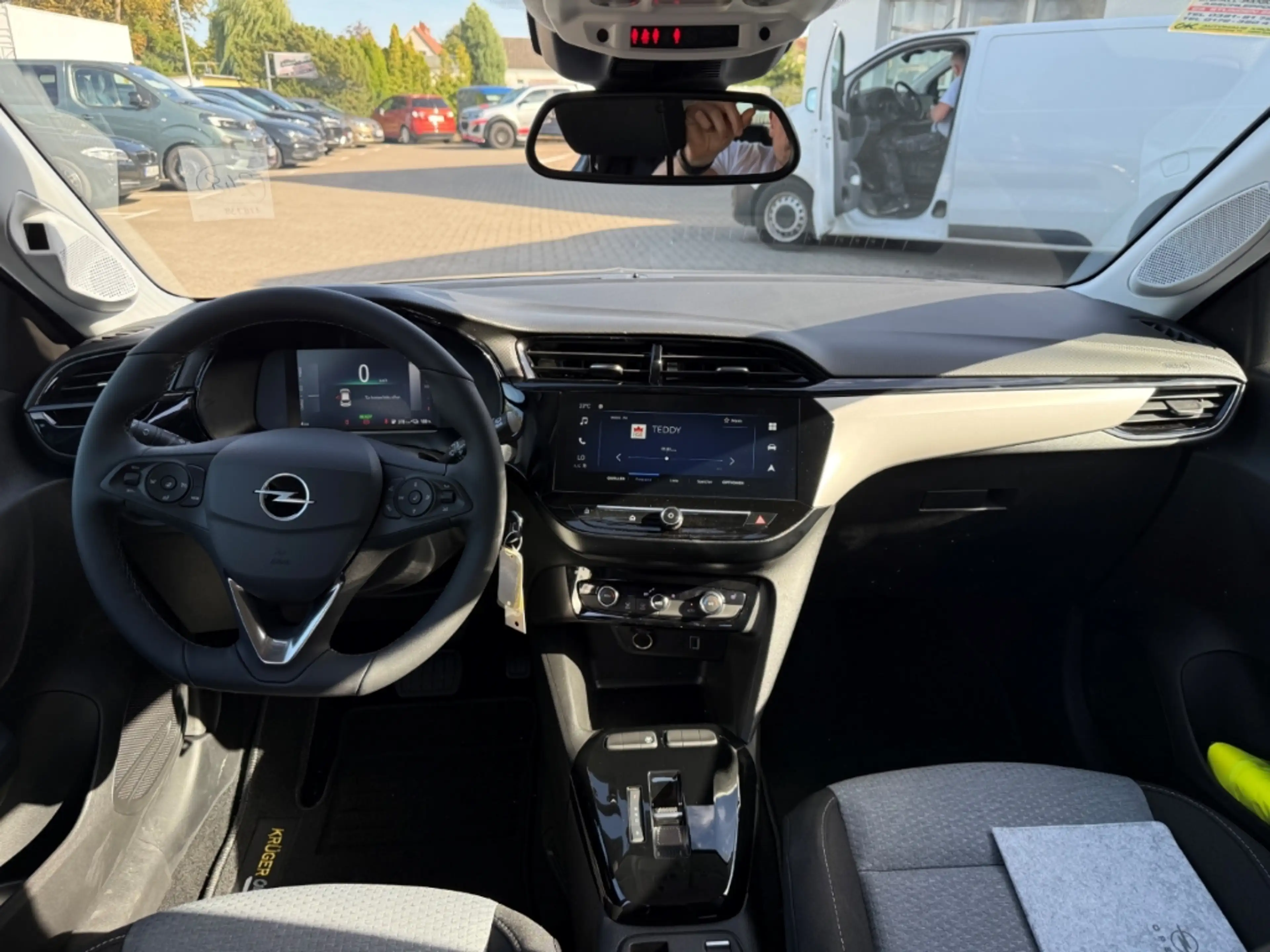 Opel Corsa-e Edition SHZ+LHZ+11KW-Charger+Allwetter — photo 7
