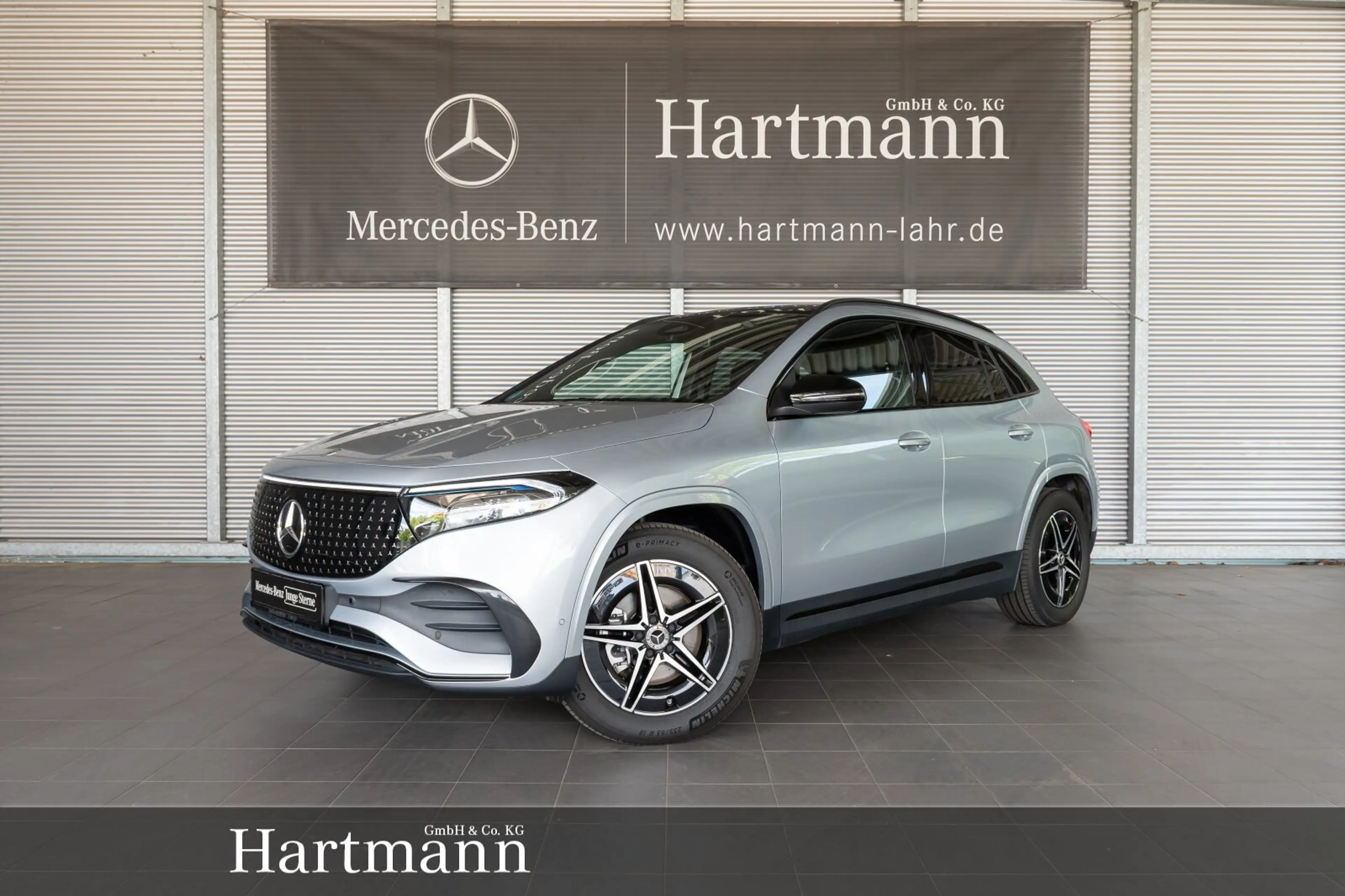Mercedes-Benz EQA 300 EQA 300 4MATIC AMG Night Advanced Panorama AHK LED