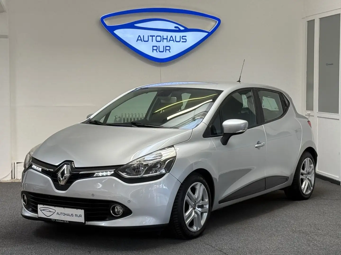Renault Clio IV Dynamique/NAVI/PDC/TÜV&INSP NEU Silber - 1