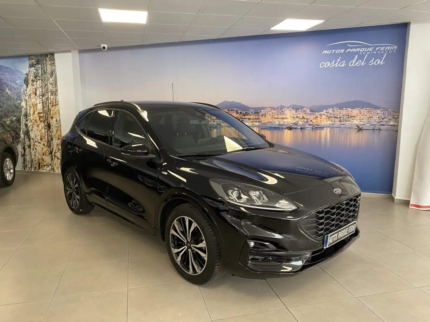 Ford Kuga 2.5 Duratec FHEV ST-Line AWD Aut. Nero - 2
