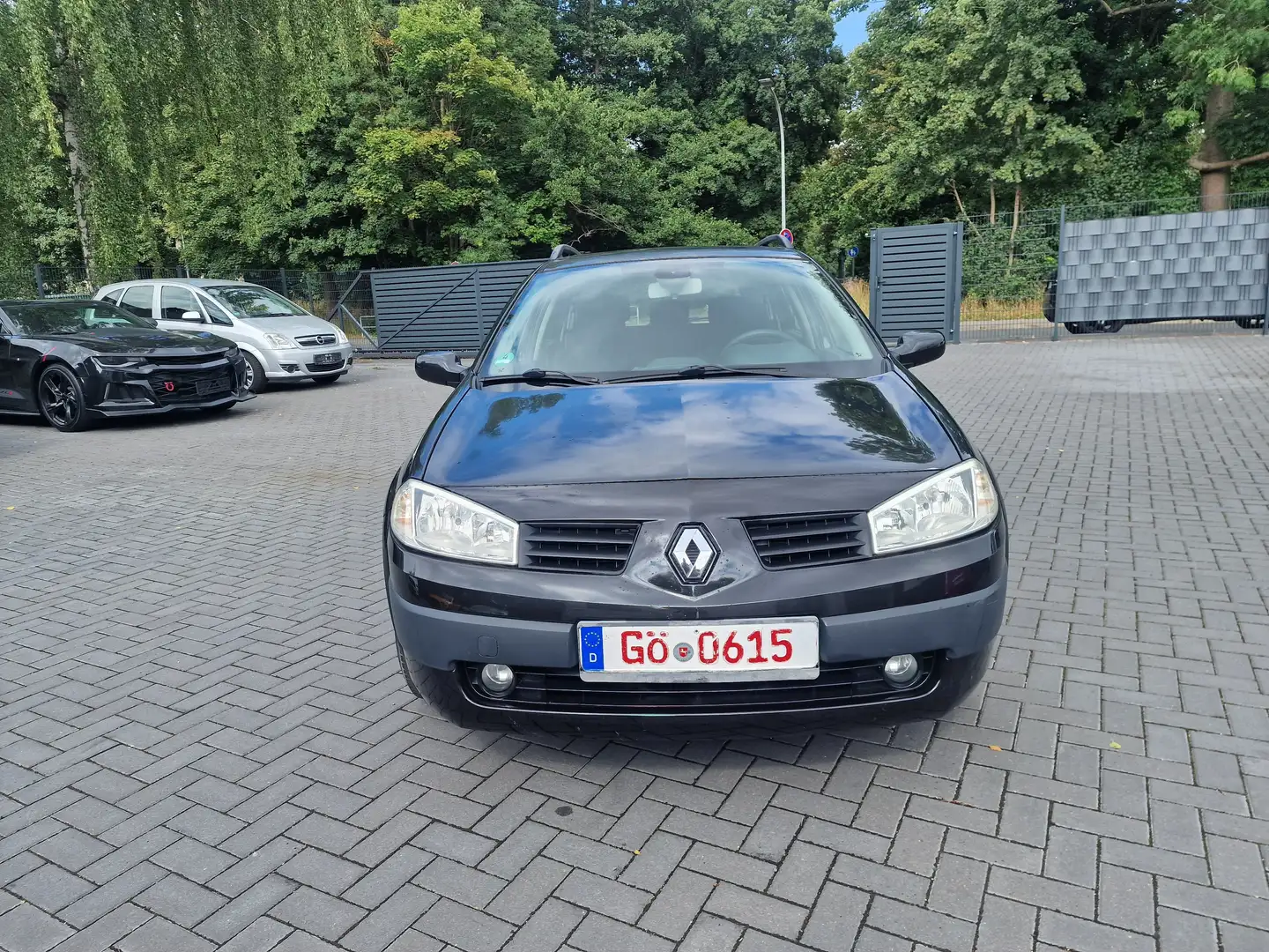 Renault Megane 1.6 Grandtour Exception Schwarz - 2