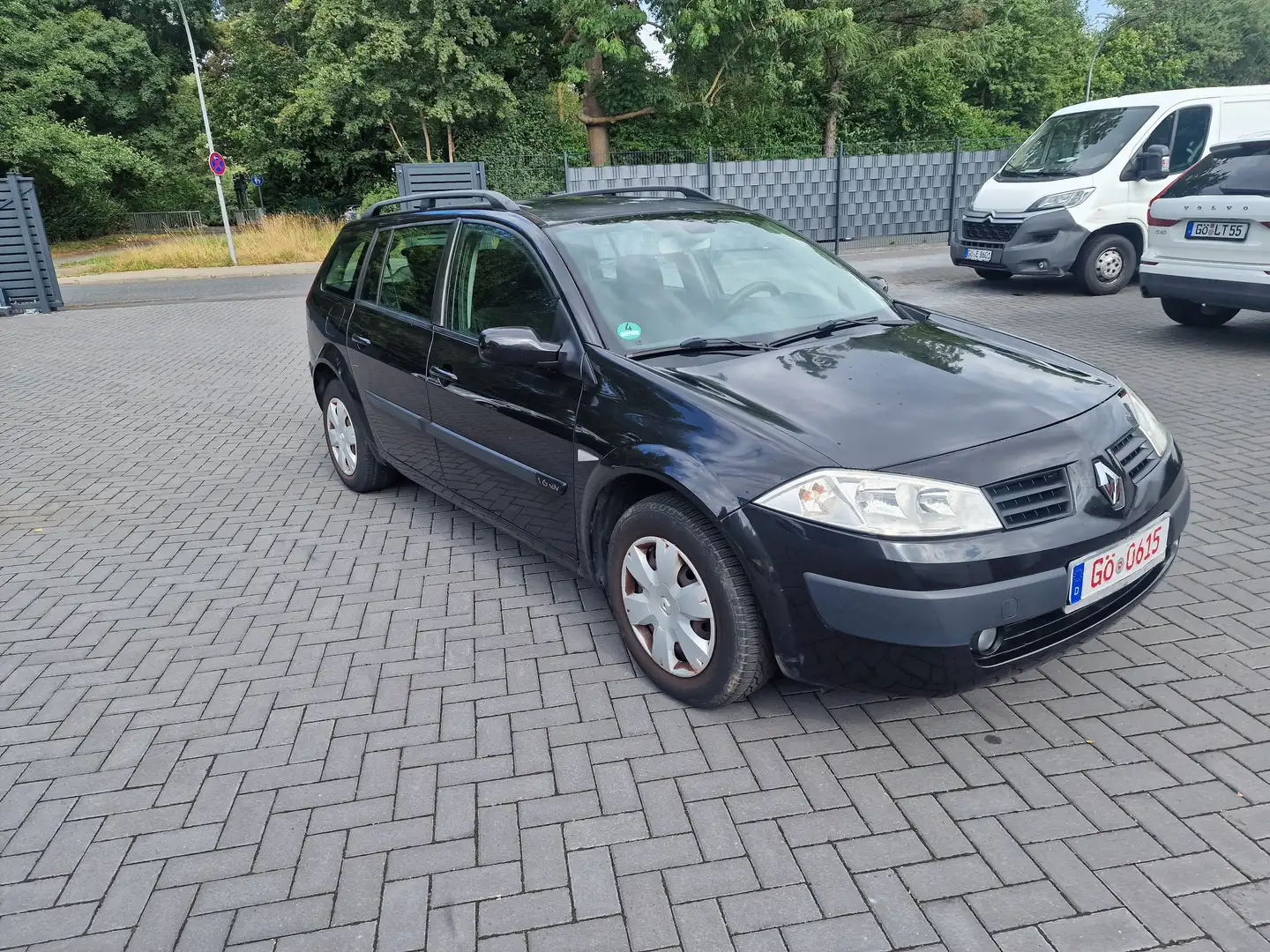 Renault Megane 1.6 Grandtour Exception Schwarz - 1