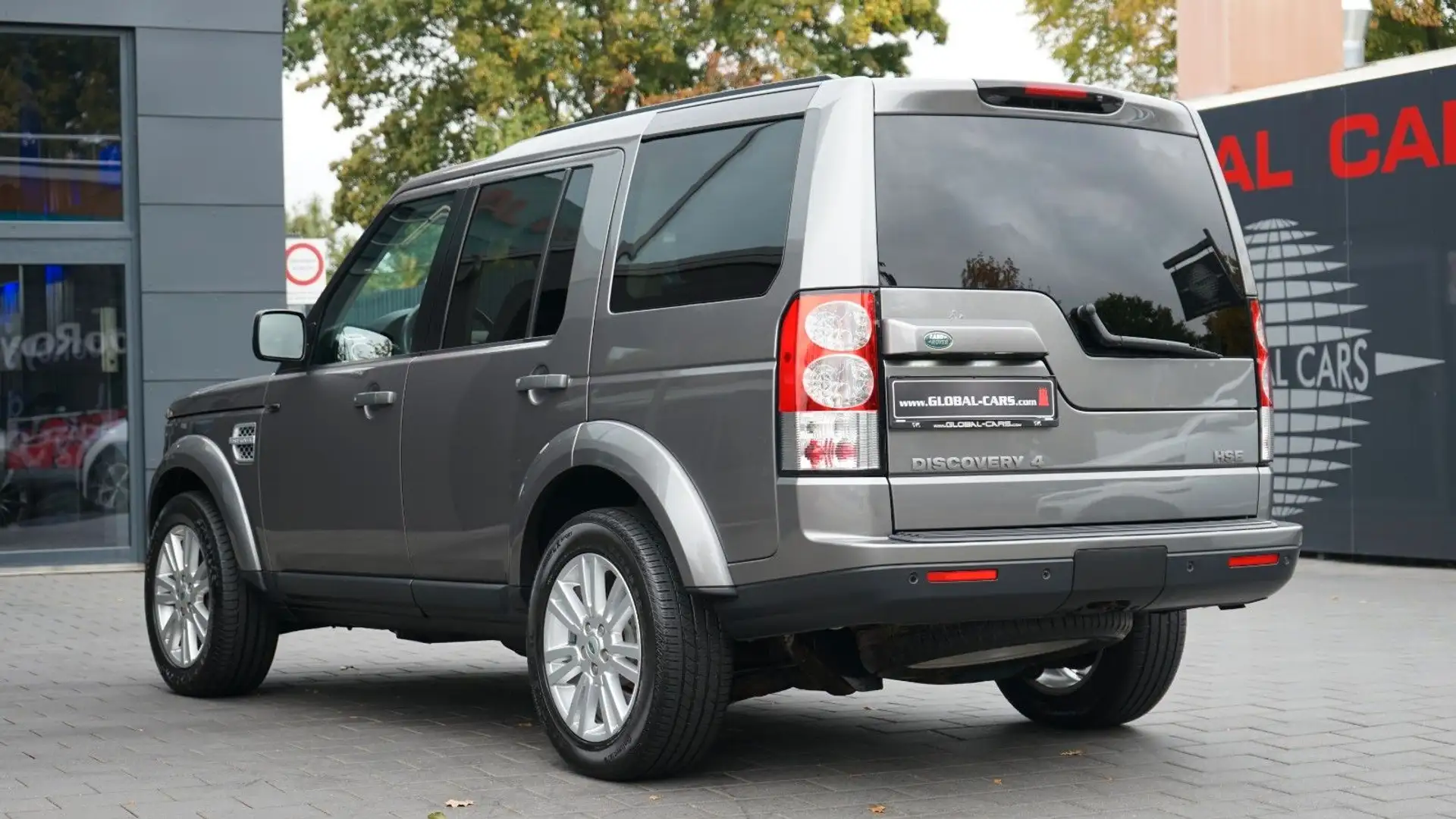 Land Rover Discovery DISCOVERY 4 SDV6 HSE*7-SITZER*PANO*AHK*H&K* Grau - 2