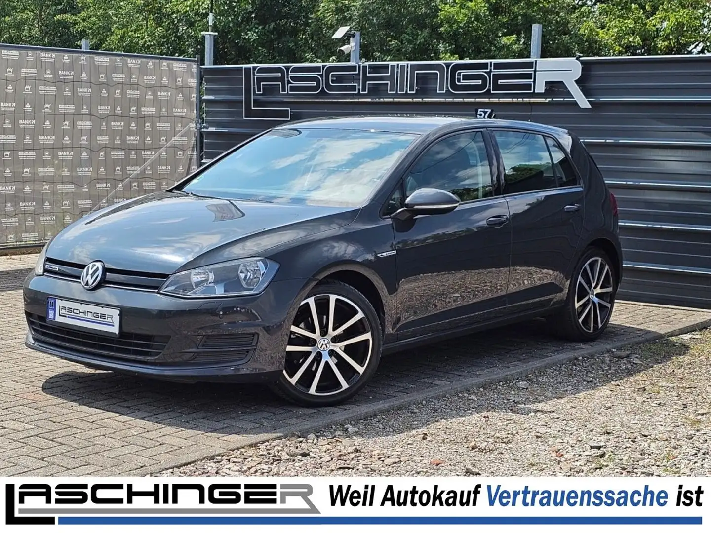 Volkswagen Golf VII Lim. 1.6 NAVI SHZ TEMPOM PDC USB KLIMA Grijs - 1