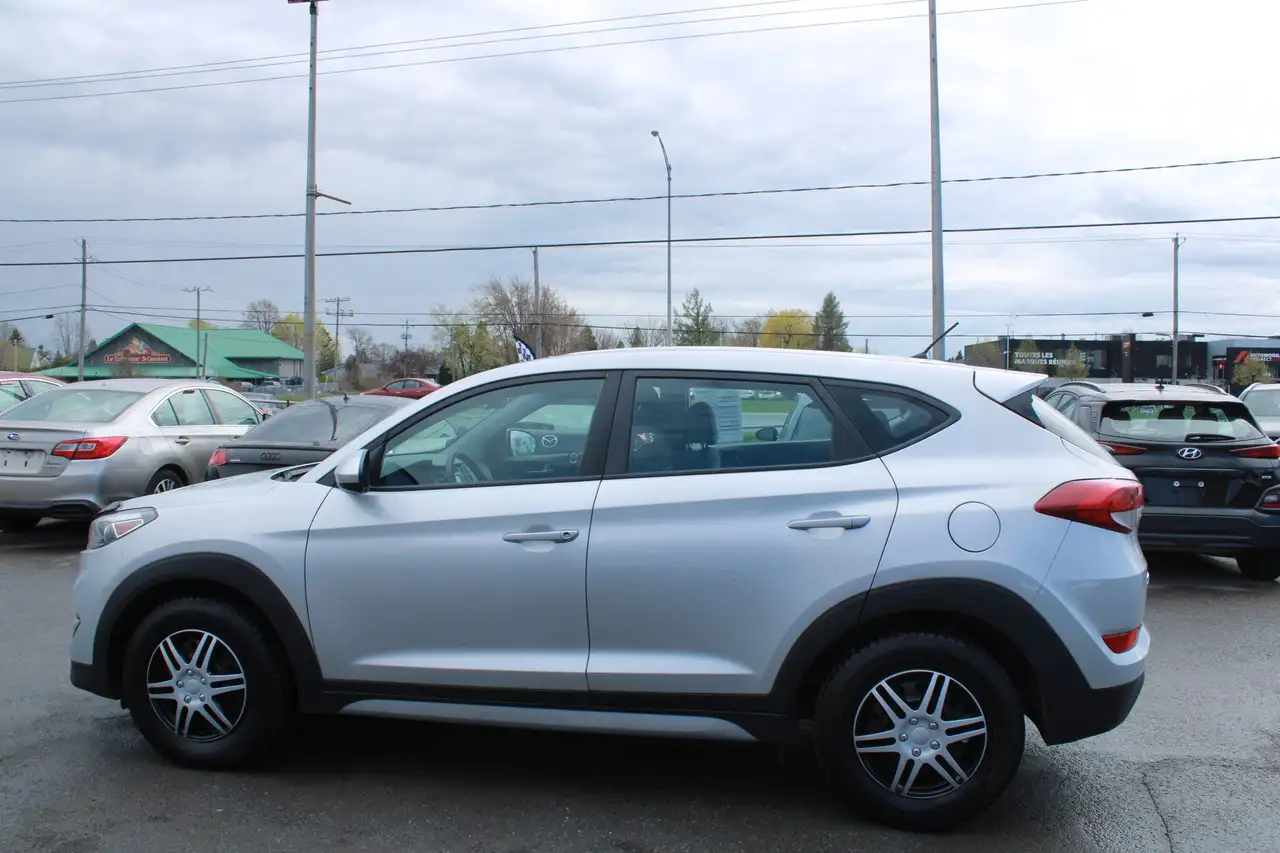 Hyundai TUCSON photo Hyundai TUCSON
