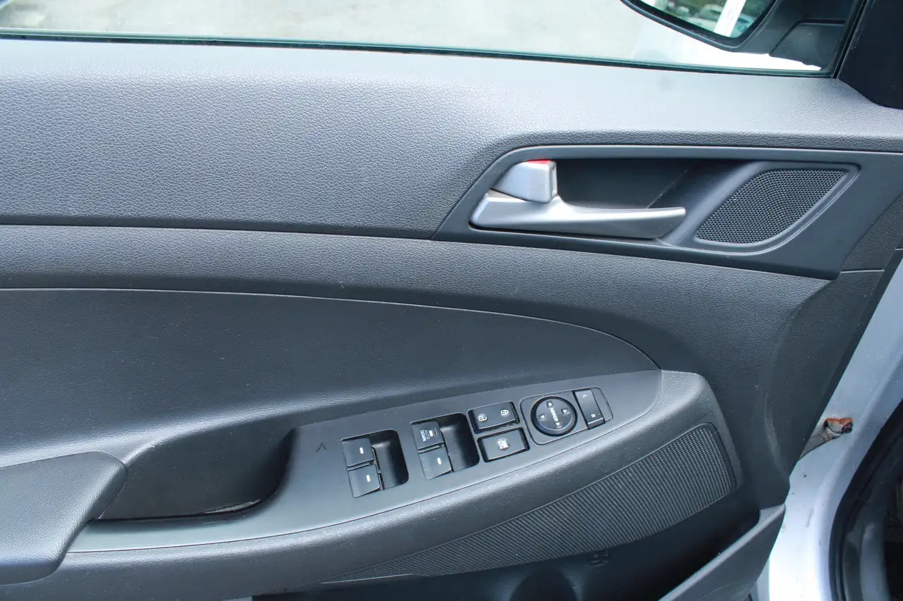 Hyundai TUCSON photo Hyundai TUCSON