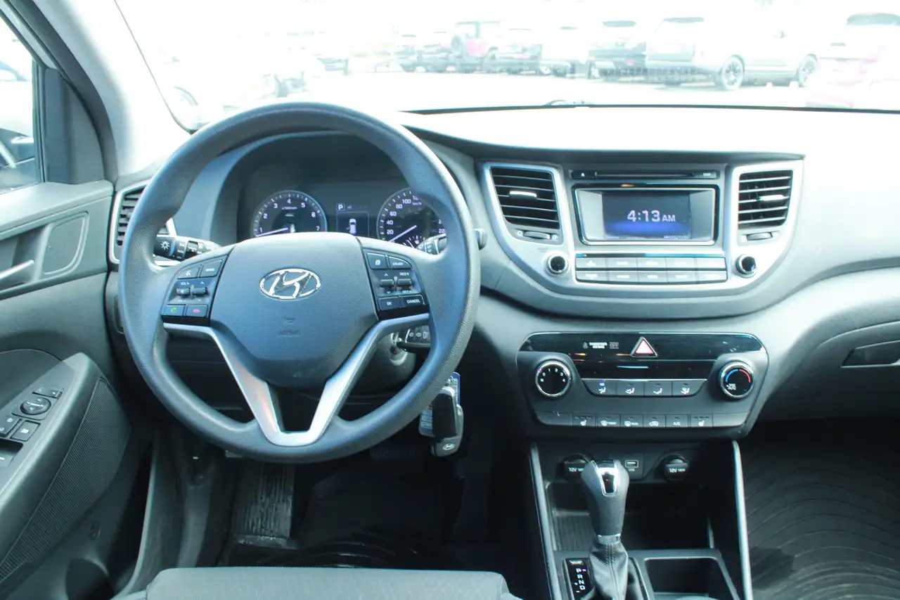 Hyundai TUCSON photo Hyundai TUCSON