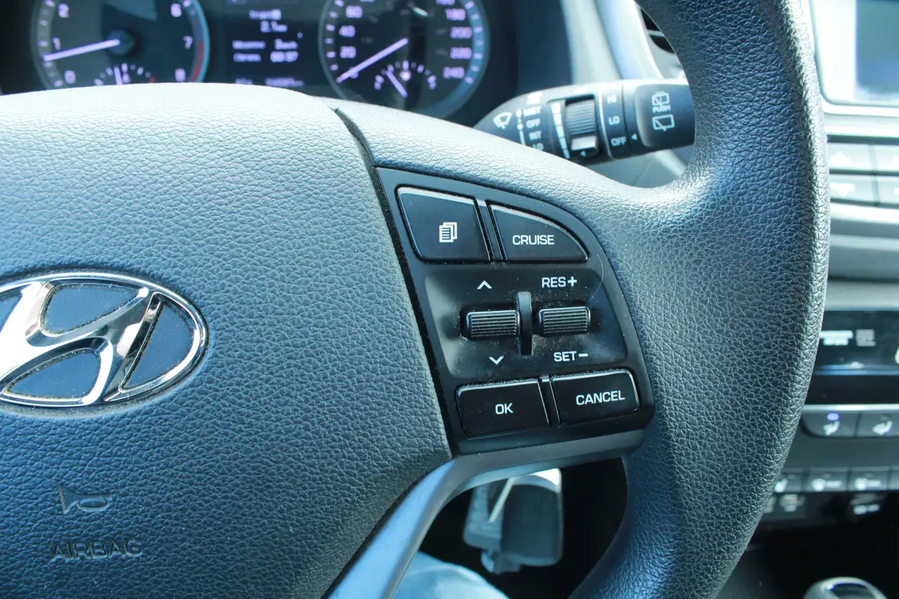 Hyundai TUCSON photo Hyundai TUCSON