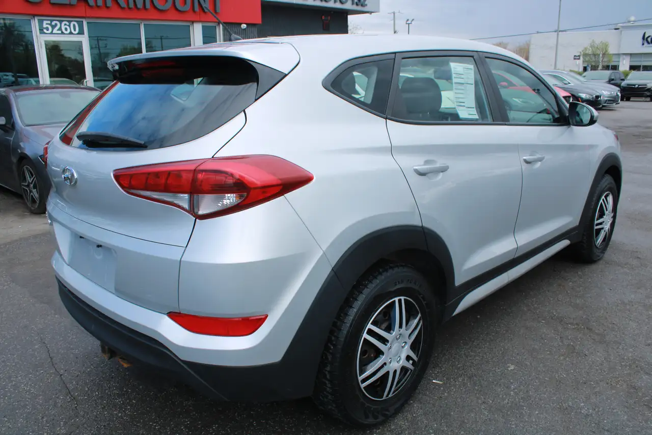Hyundai TUCSON photo Hyundai TUCSON