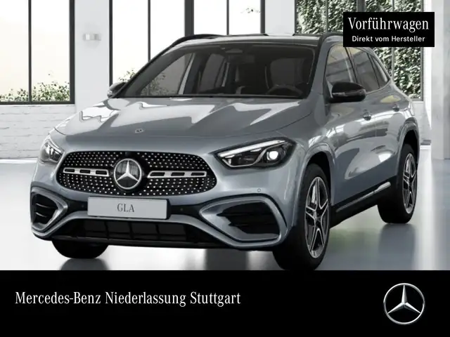 Mercedes-Benz GLA 220 4M AMG+NIGHT+PANO+AHK+MULTIBEAM+KAMERA+19"