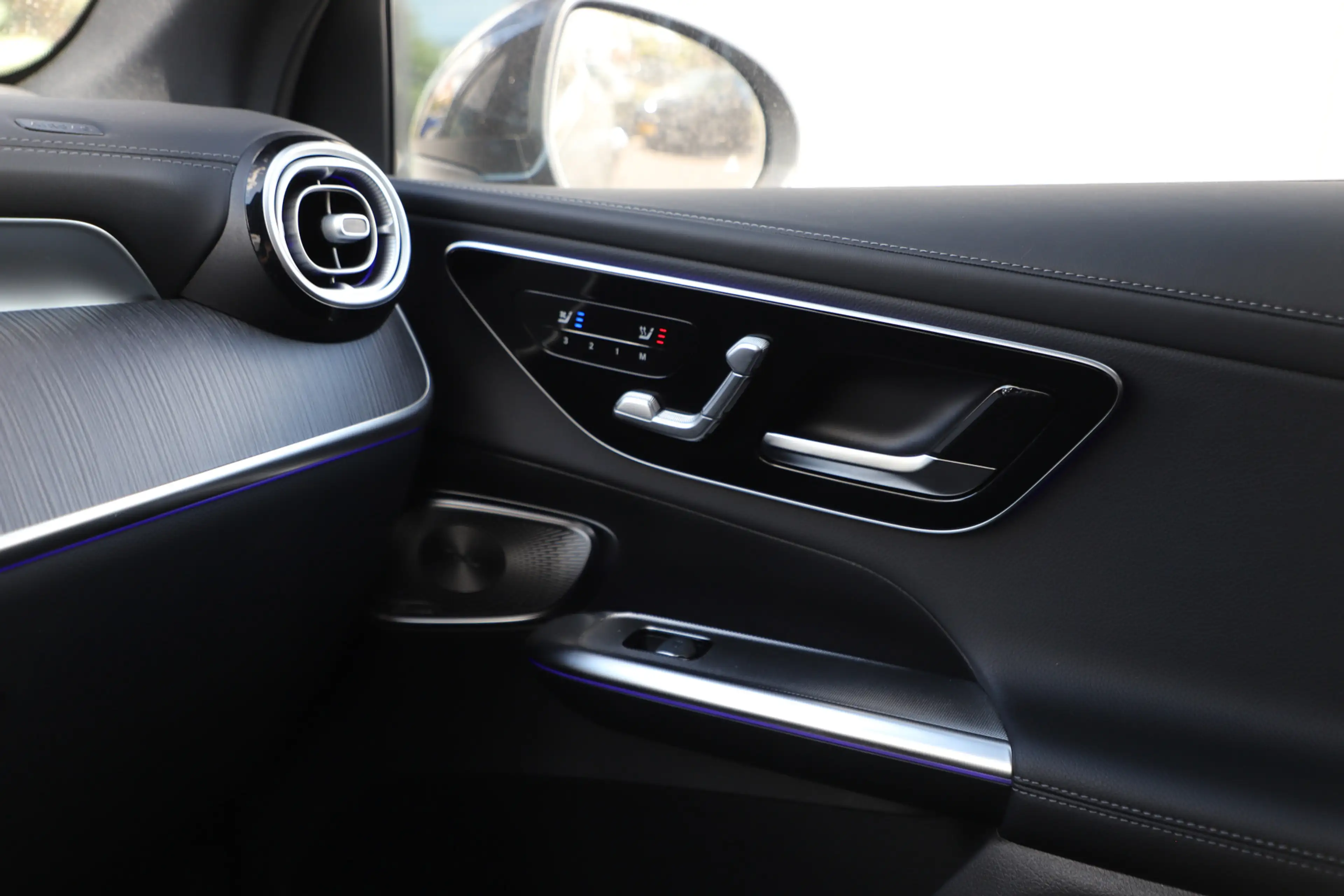 Mercedes-Benz GLC 400 400e AMG 4-Matic | 381PK | Massage | Luchtv. | Ach — photo 12