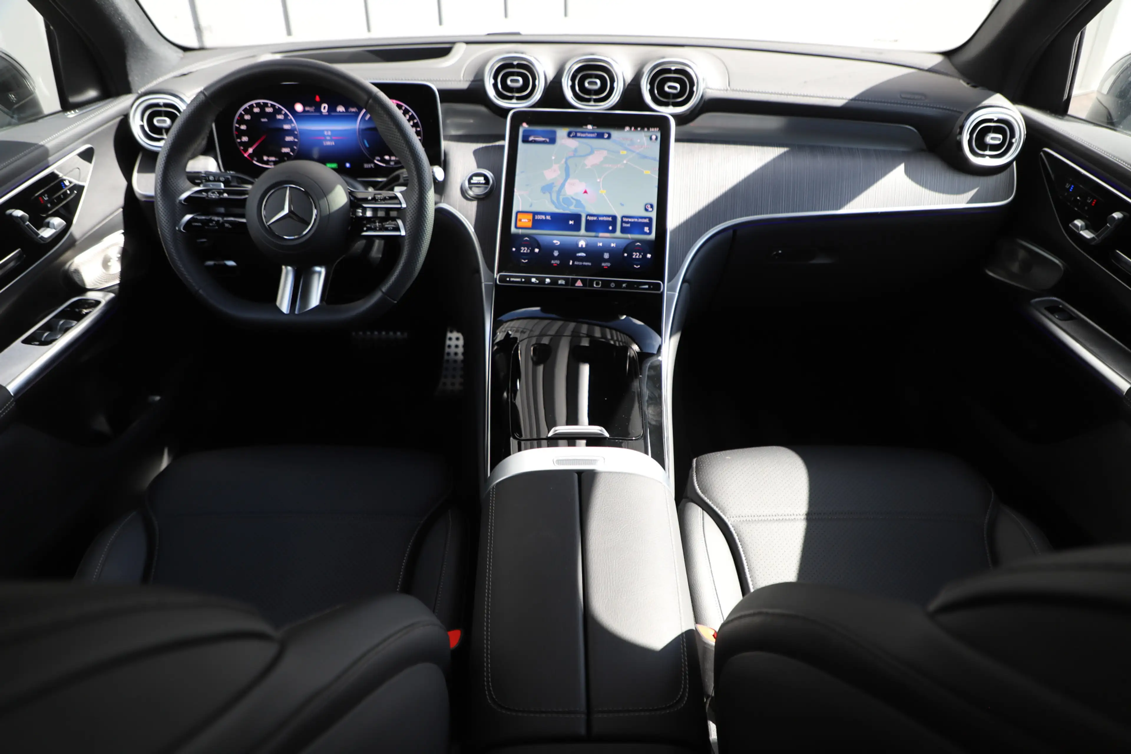 Mercedes-Benz GLC 400 400e AMG 4-Matic | 381PK | Massage | Luchtv. | Ach — photo 10