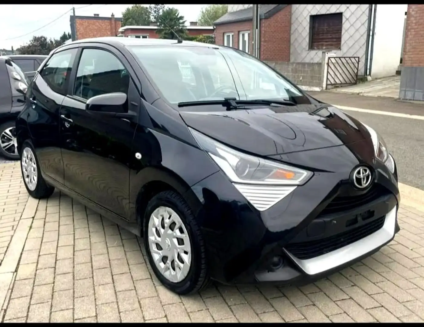 Toyota Aygo X Toyota Aygo, X-CITE 1.0 VVT-i 51kW automatique - 2