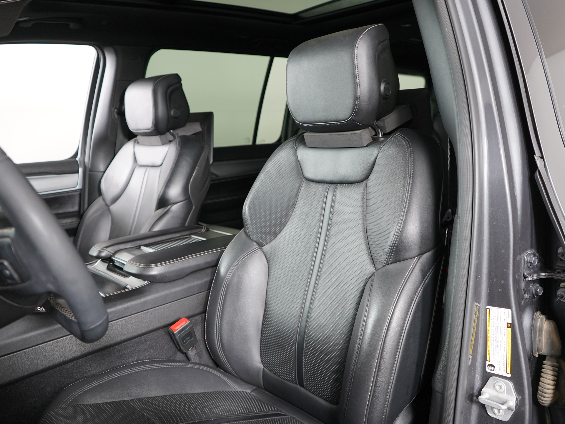 2023 Jeep Wagoneer 4WD