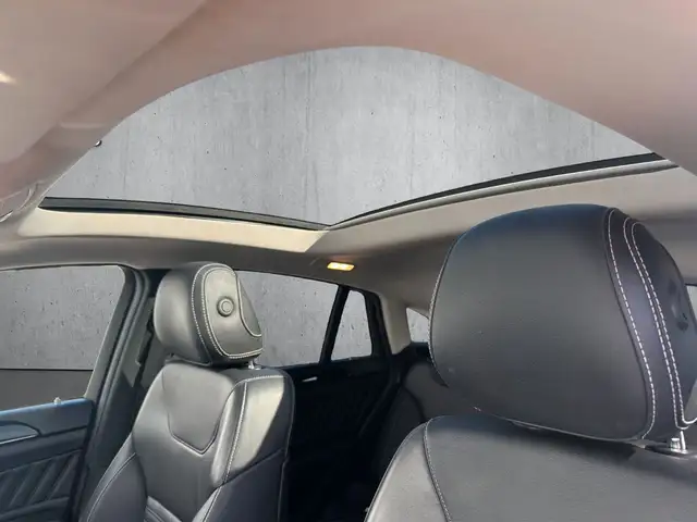 Mercedes-Benz Gle Class view 11