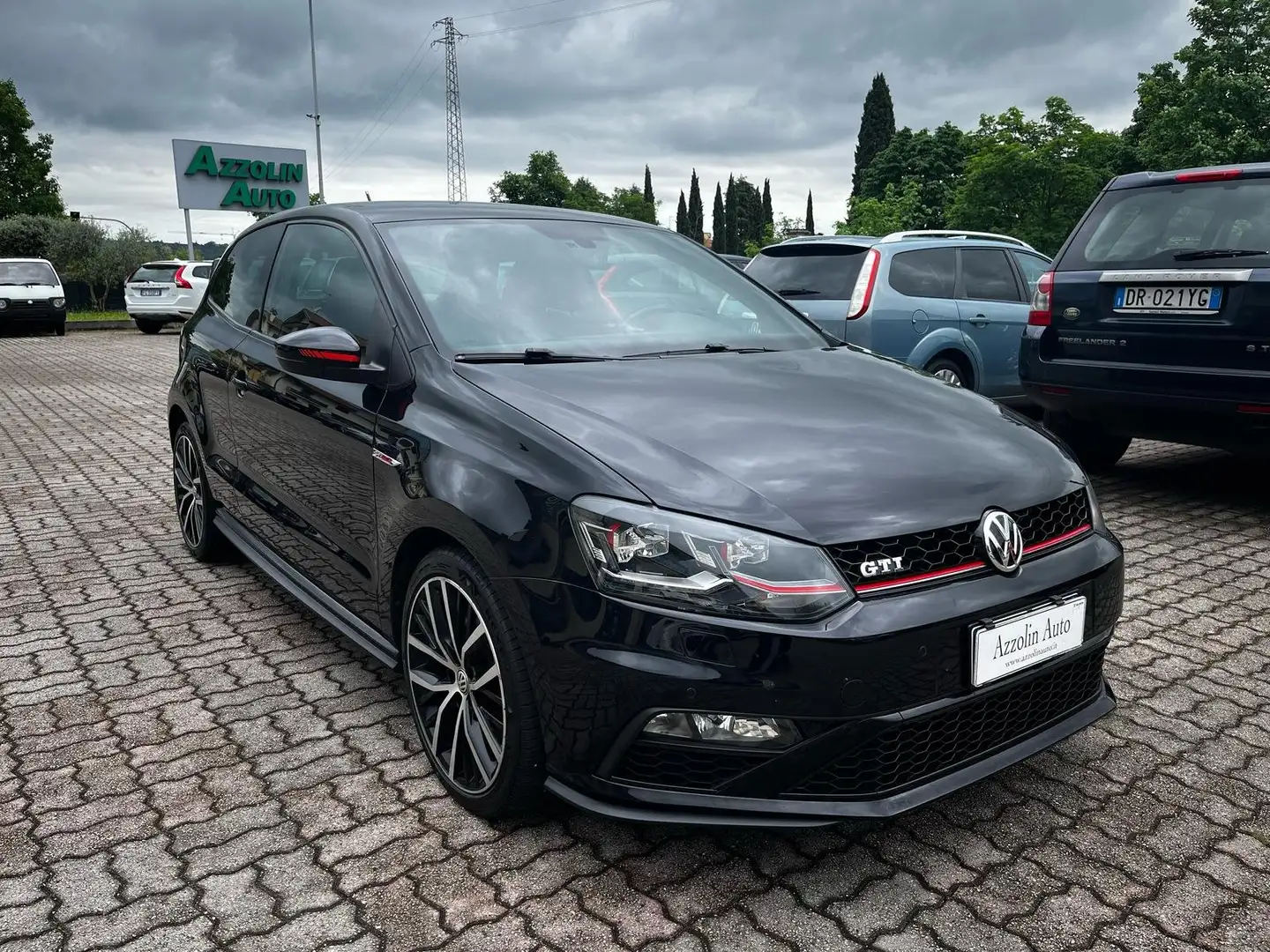Volkswagen Polo GTI 1.8 TSI BMT 192 CV AUTOMATICA Černá - 1