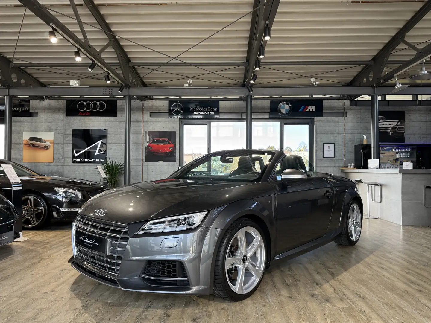 Audi TTS Roadster 2.0 TFSI quattro*R.KAMERA*2.HAND* Grau - 1