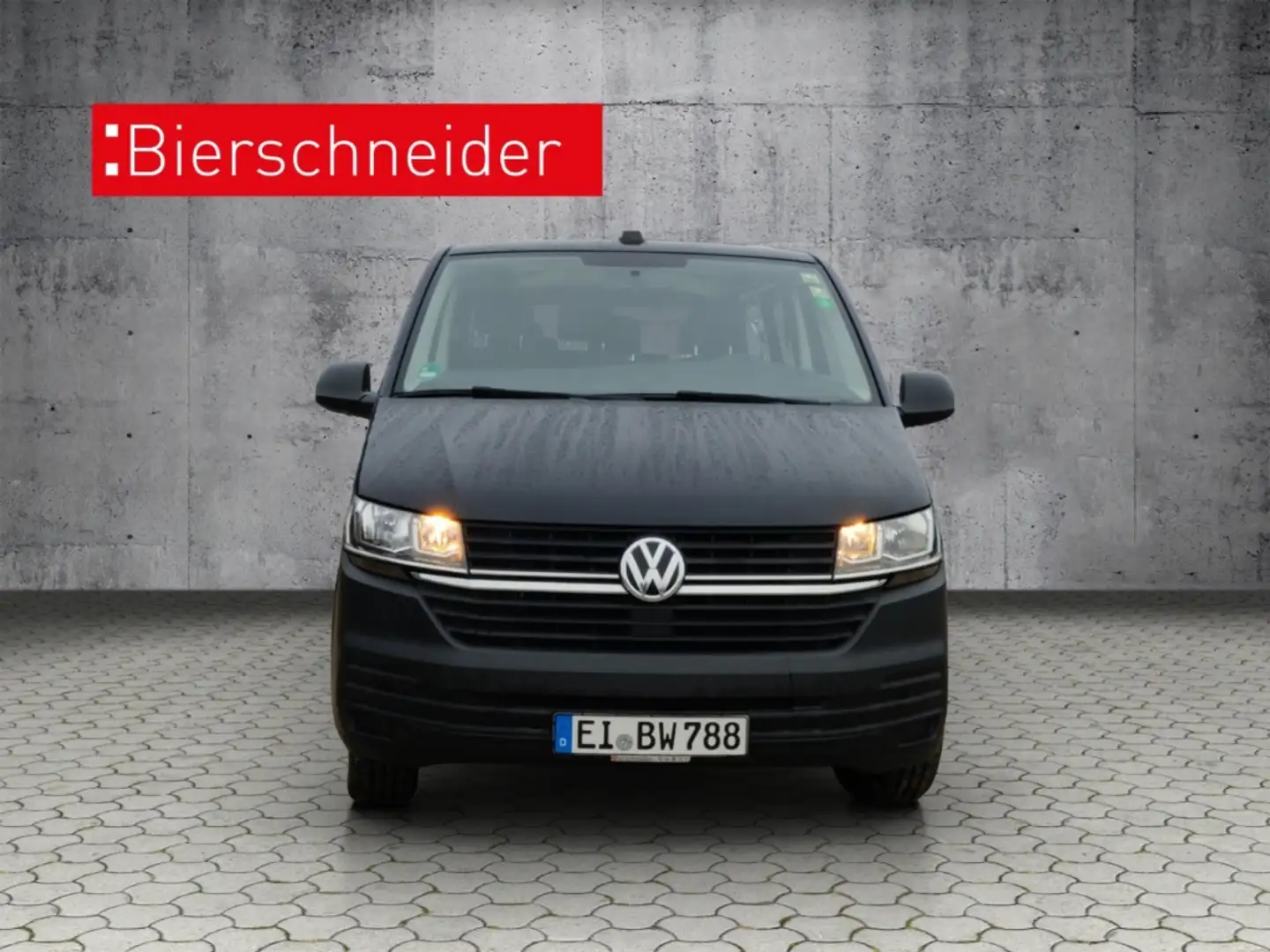 Volkswagen T6 Transporter 2.0 TDI DSG LR NAVI AHK KLIMA PDC D Zwart - 2