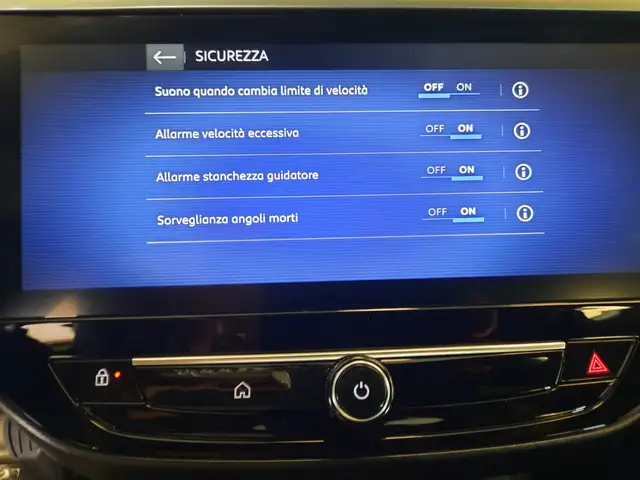 Opel Corsa view 22