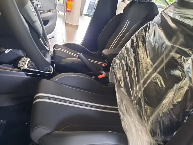 Opel Corsa view 14