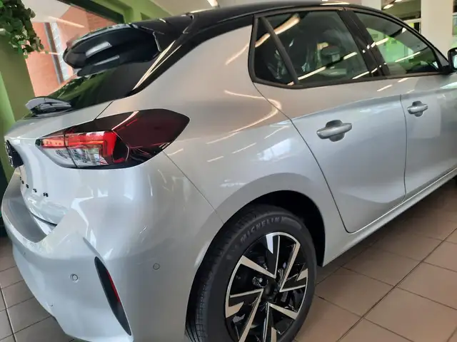 Opel Corsa view 7