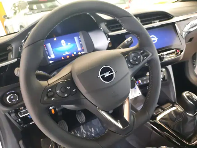 Opel Corsa view 11