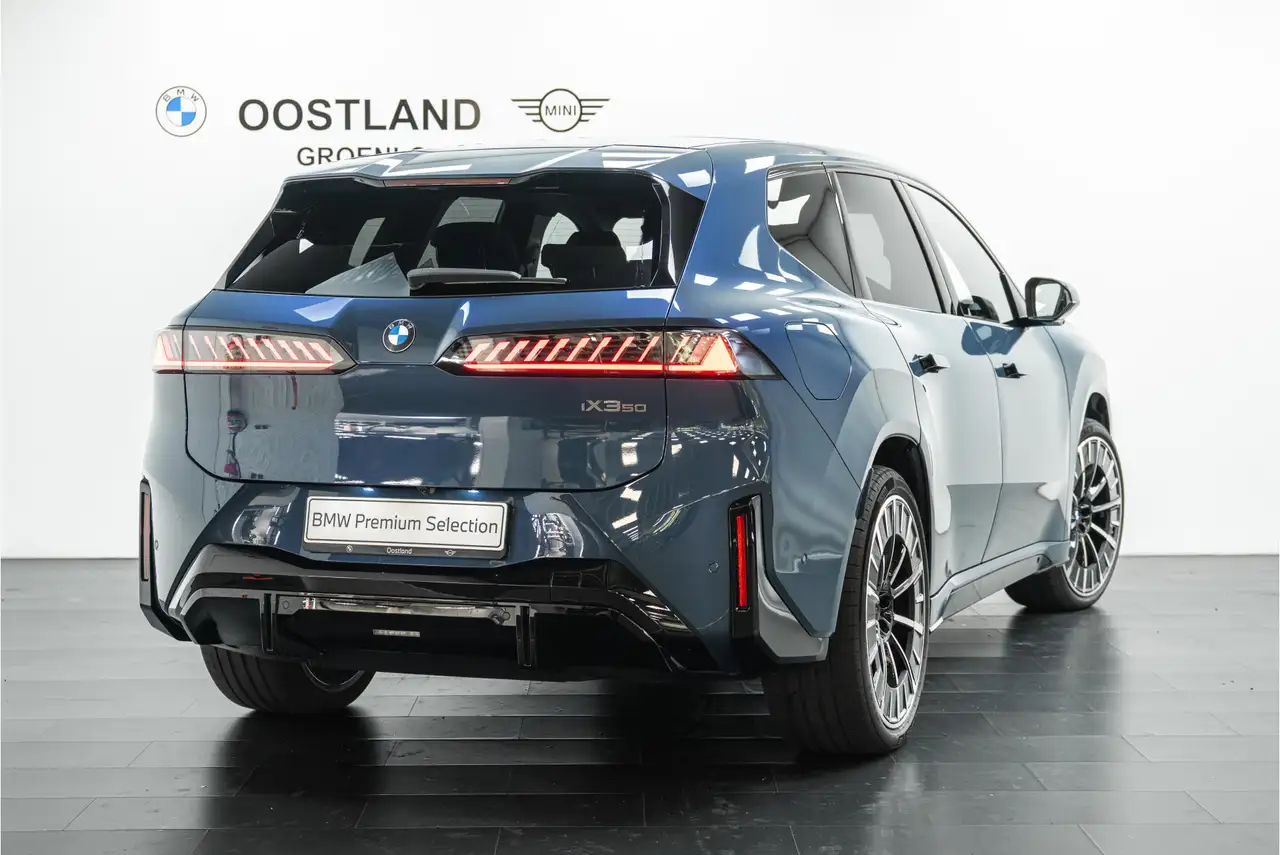 BMW iX3 2026