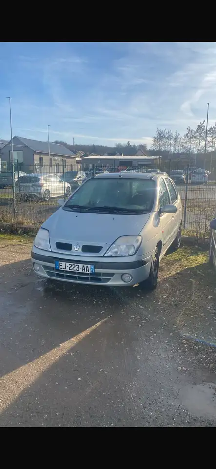 Renault Scenic ScÃ©nic 1.6i 16V RXT