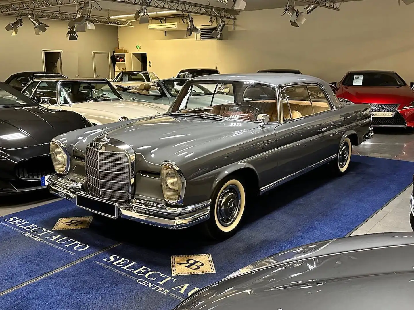 Mercedes-Benz CL 220 SEC Gris - 1