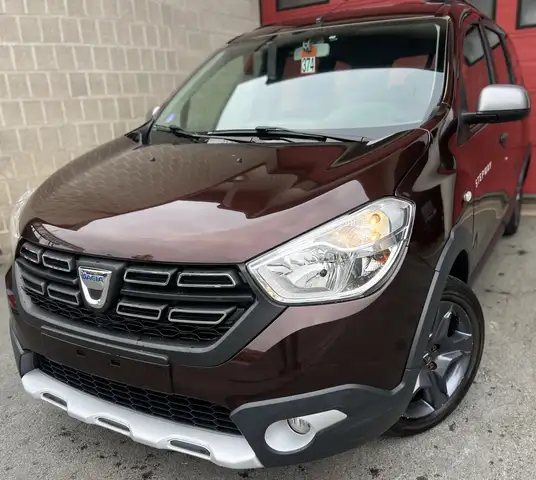 Dacia Lodgy Stepway 1.2 TCe Explorer 7pl + CAMÉRA + NAV