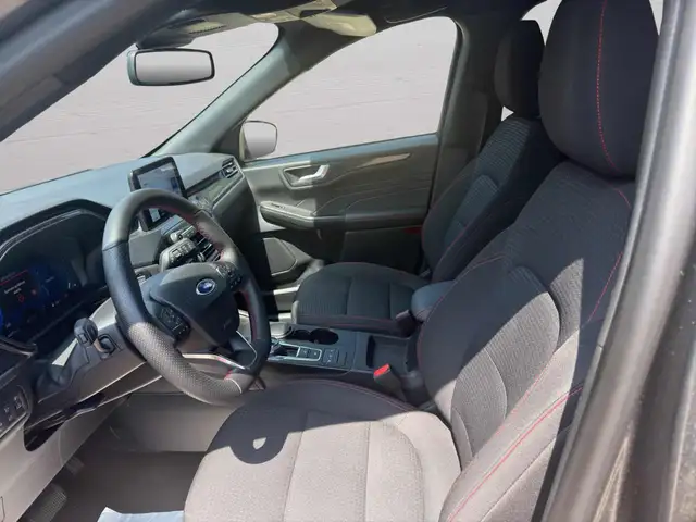 Ford Kuga view 9