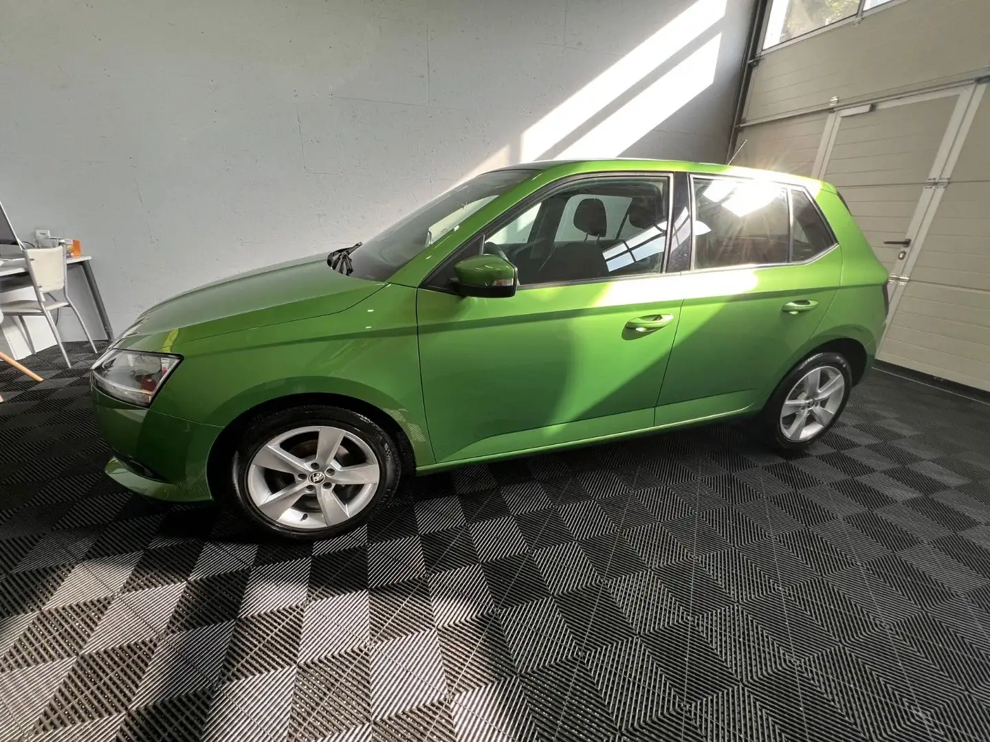 Skoda Fabia Cool Plus 1,0TSI *SHZ *CarPlay *Klima Grün - 2