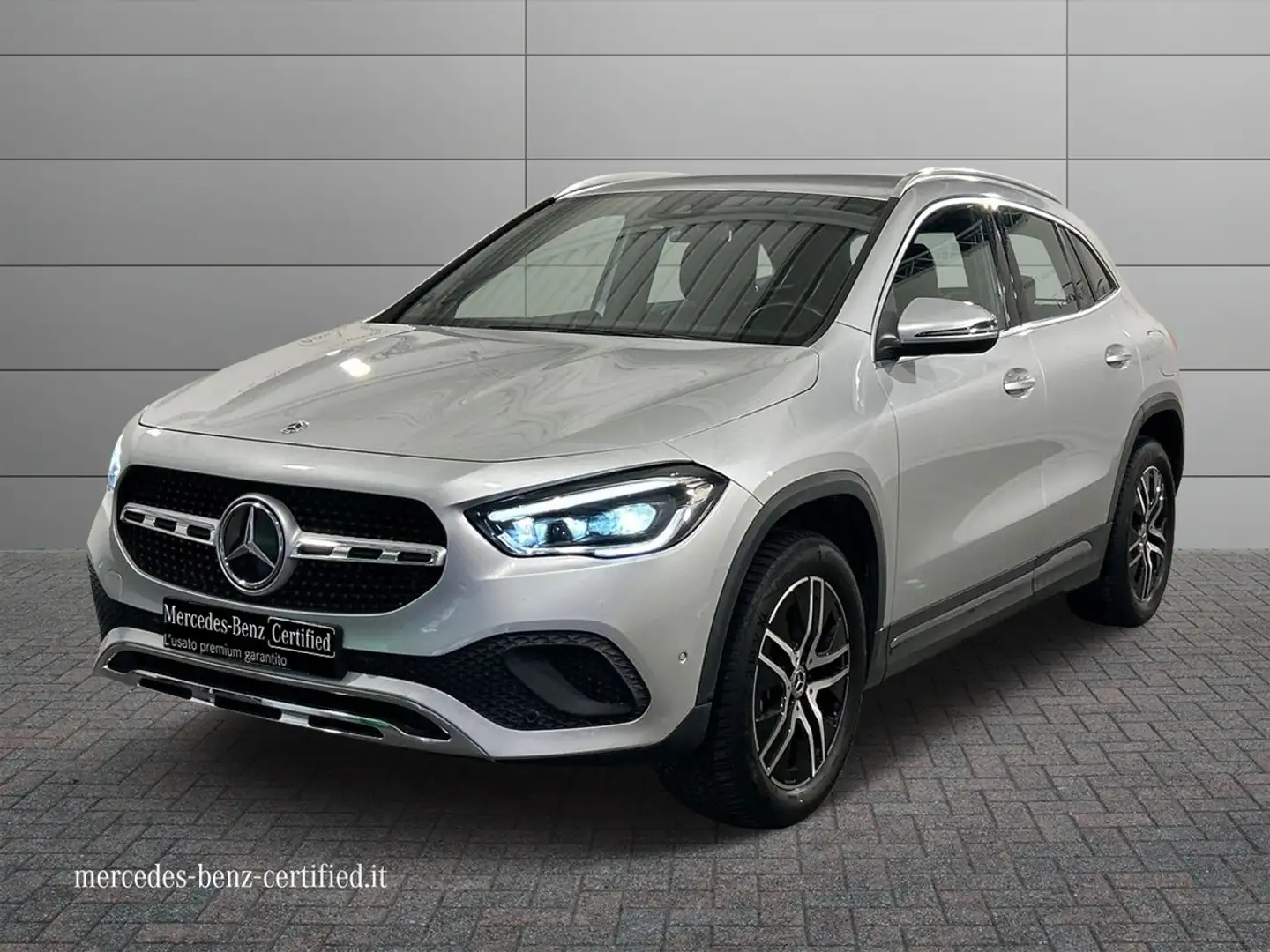 Mercedes-Benz GLA 200 d Sport Plus auto Argento - 1