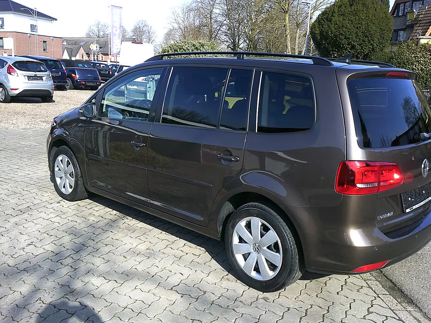 Volkswagen Touran Comfortline BMT Braun - 2