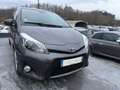 Toyota Yaris HSD 100H STYLE 5P Gris - thumbnail 1