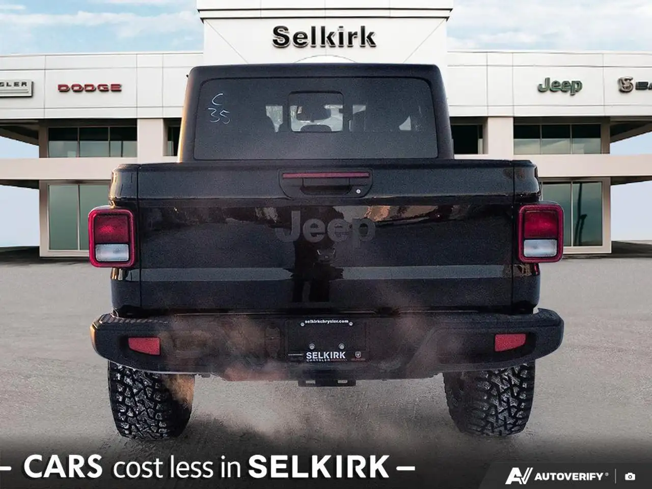 Jeep Gladiator photo Jeep Gladiator