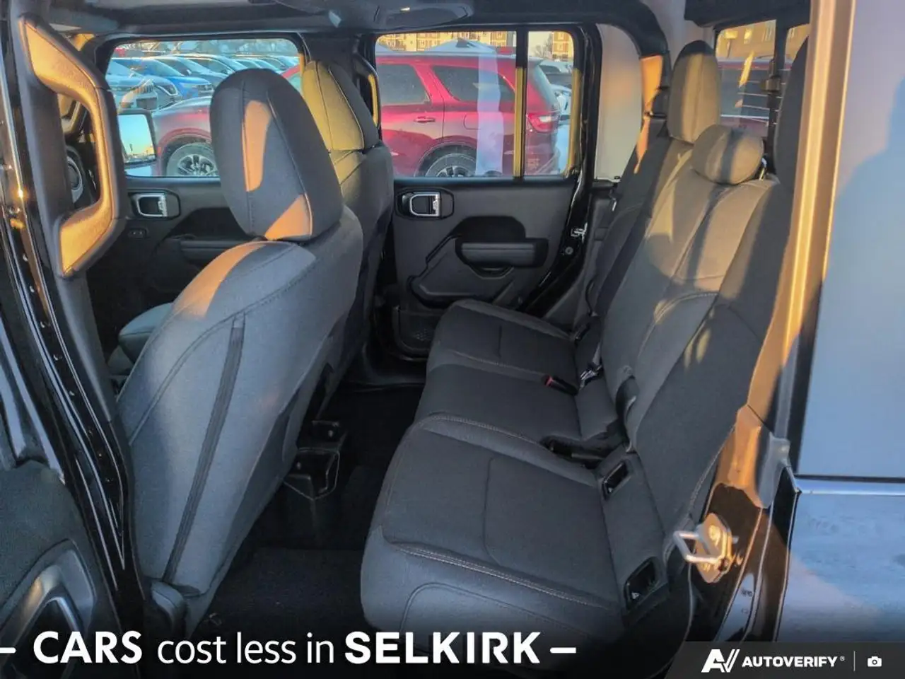 Jeep Gladiator photo Jeep Gladiator