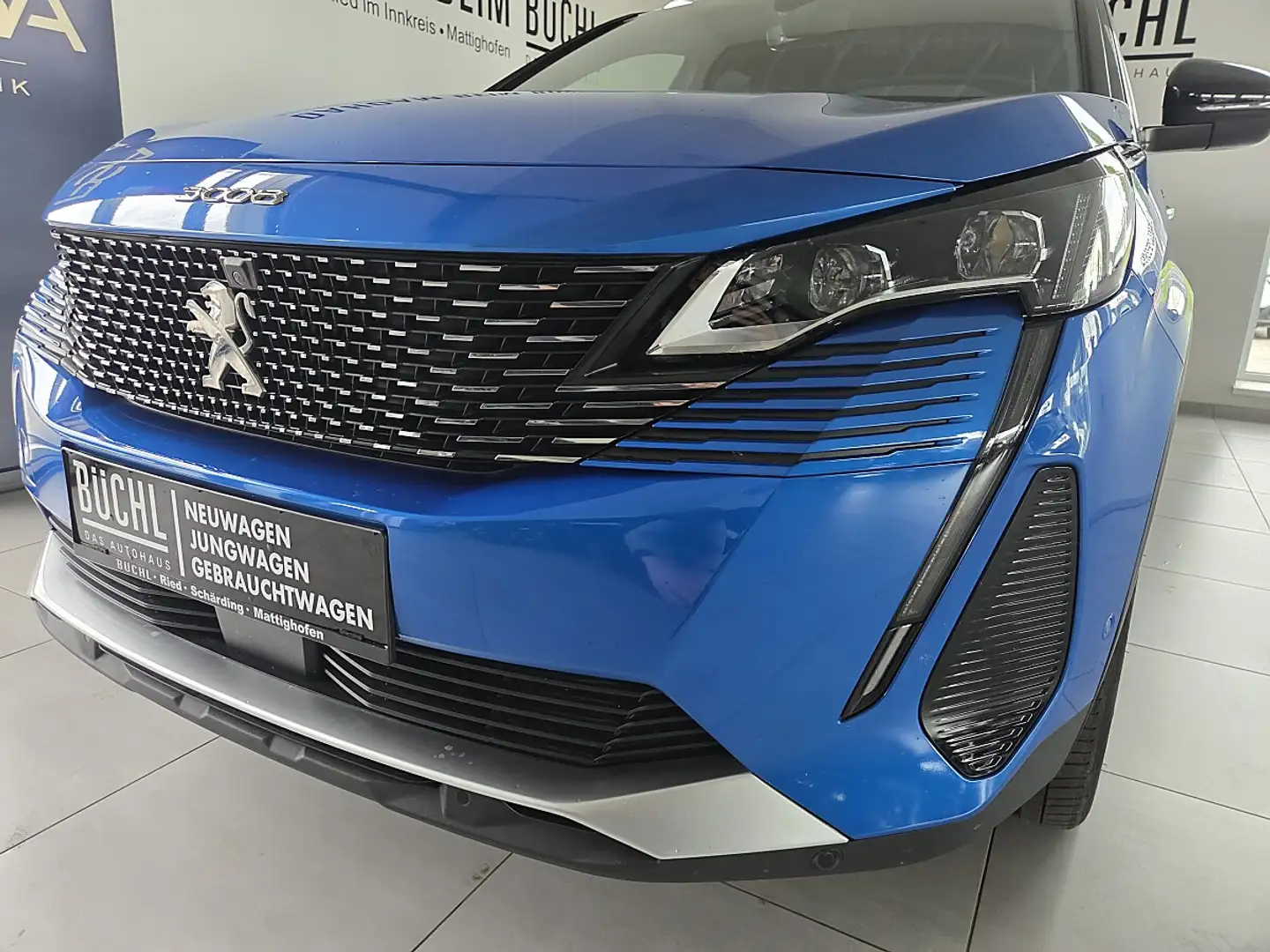 Peugeot 3008 BlueHDi 130 S&S EAT8 GT Pack Blau - 2